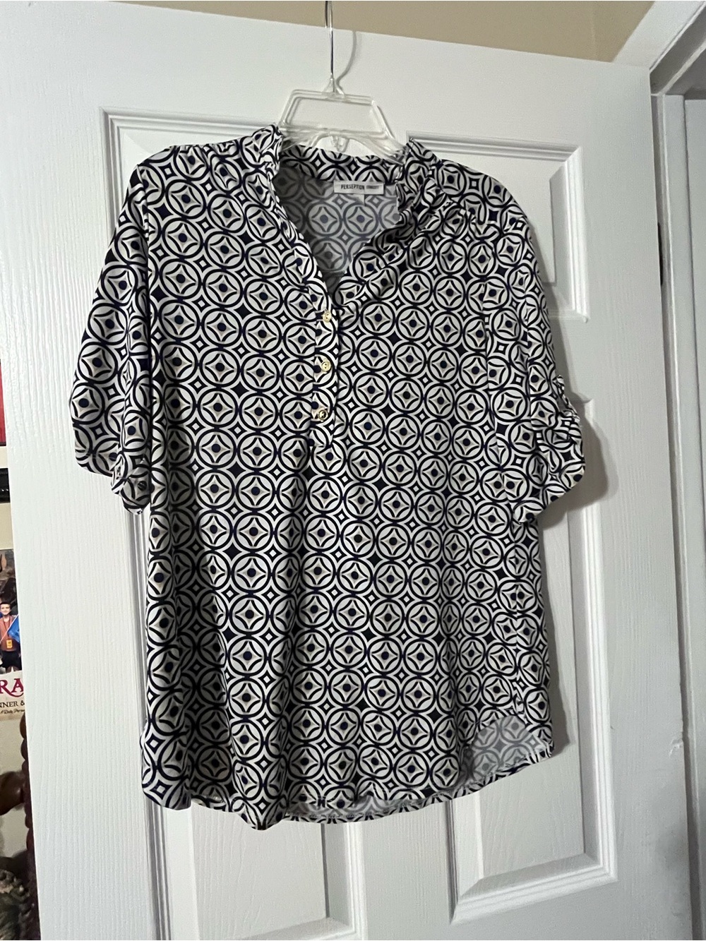 PerSeption Concept Black & White Geometric Button-Down Shirt